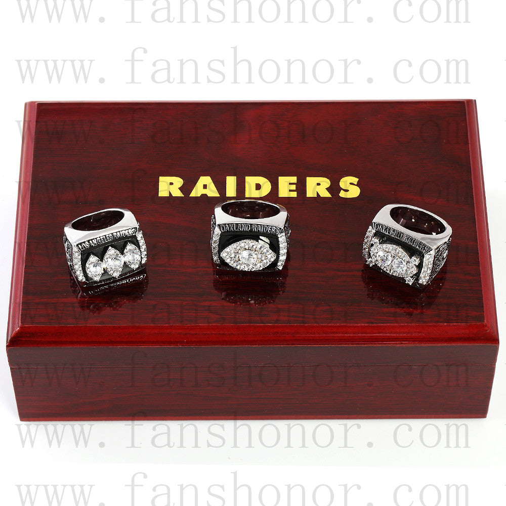 Oakland Raiders - Super Bowl Commemorative Ring With Wooden Display Box